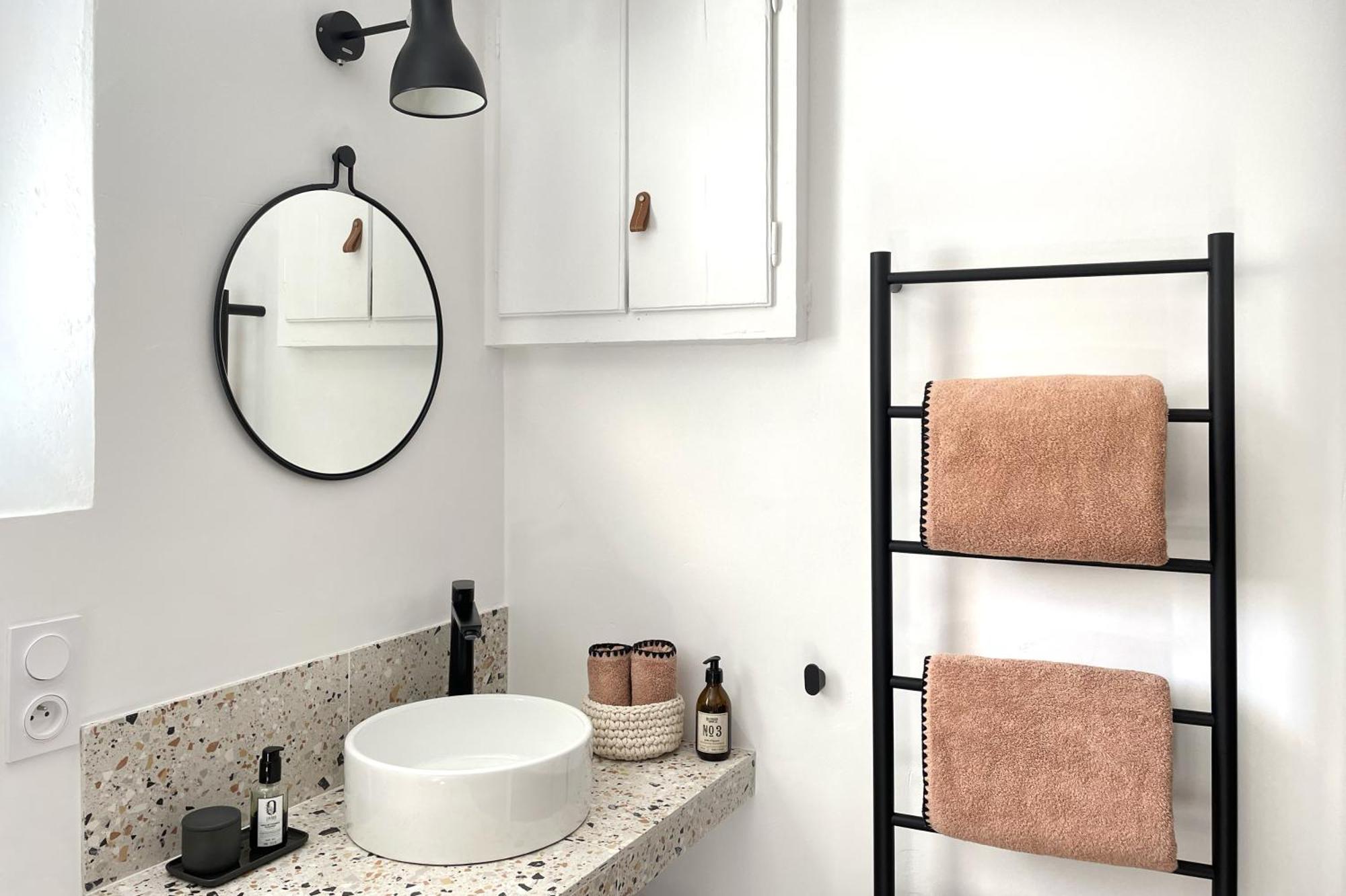 Maison D'Hotes Kazaart Robion en Luberon 外观 照片
